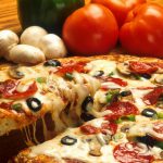 Pizza cơm tấm xuất hiện tại TP.HCM hút dân mạng