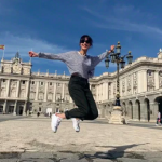 Sau khi giải quyết hàng loạt tin đồn tình cảm, Trương Quân Ninh vui vẻ khoe ảnh nghỉ lễ cùng bạn bè